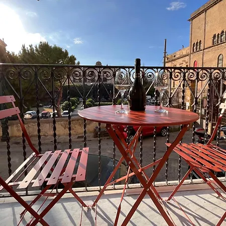 Casa Khalesia Палермо