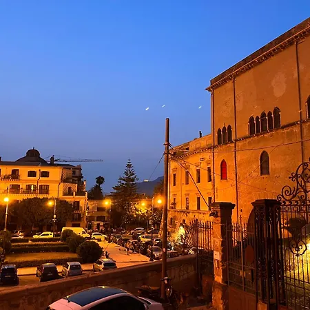 Casa Khalesia Палермо